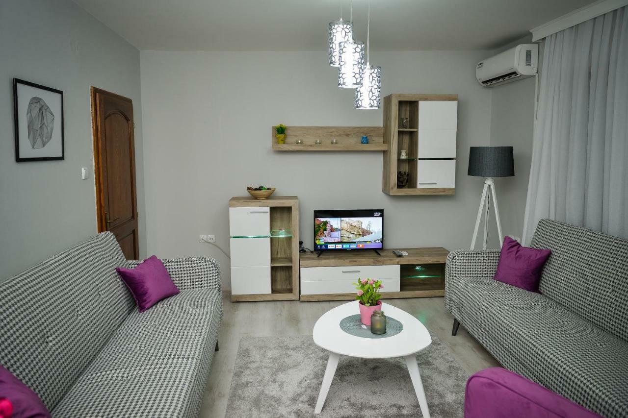 Apartman Filip Lägenhet Novi Pazar Exteriör bild