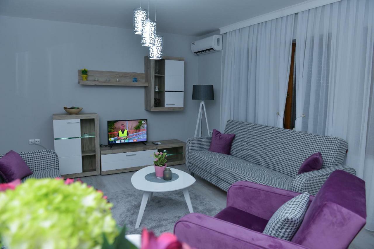 Apartman Filip Lägenhet Novi Pazar Exteriör bild